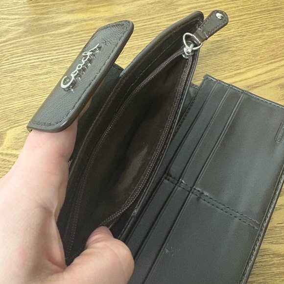 Coach Tan and Dark Brown Signature Wallet - Picture 6 of 8